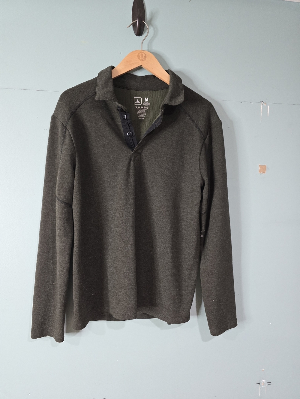 Triple Aught Design Wool Blend Button Henley Size M Brownish Green
